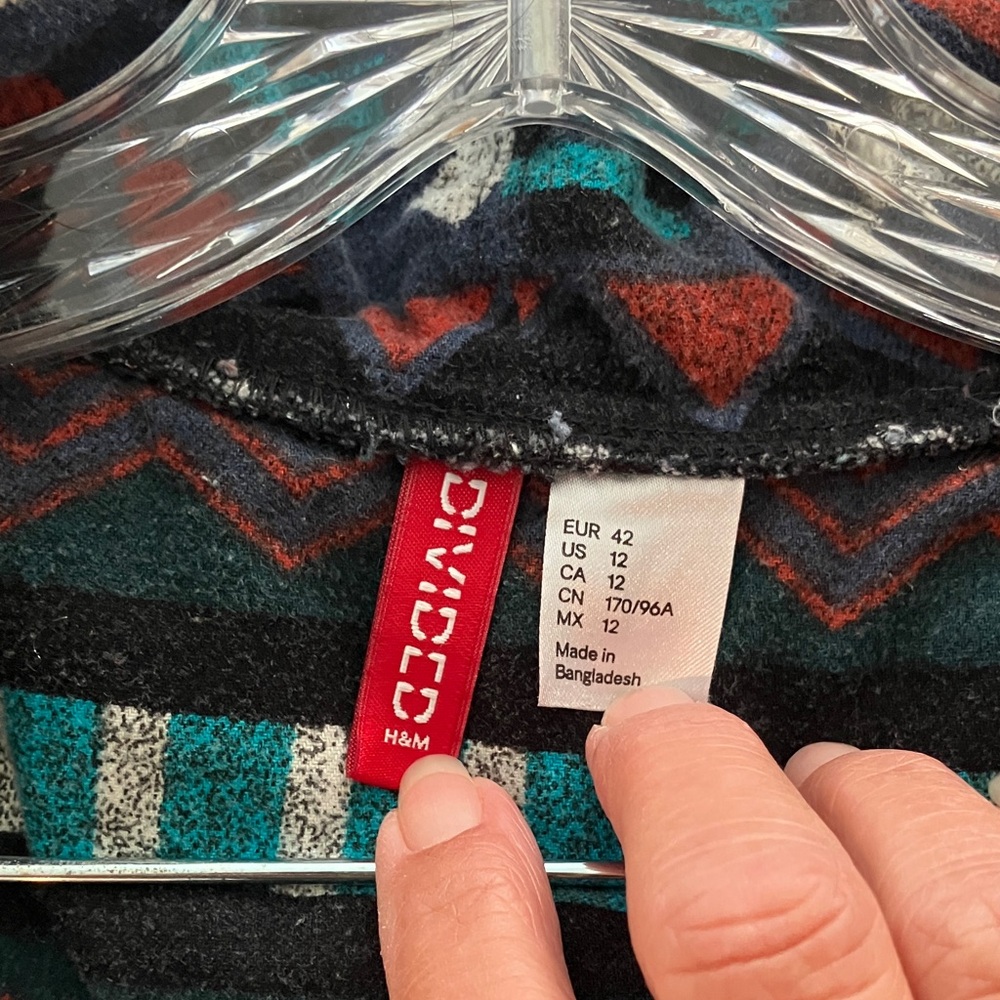 H&M Multicolor Patterned button down/jacket - Picture 2 of 4